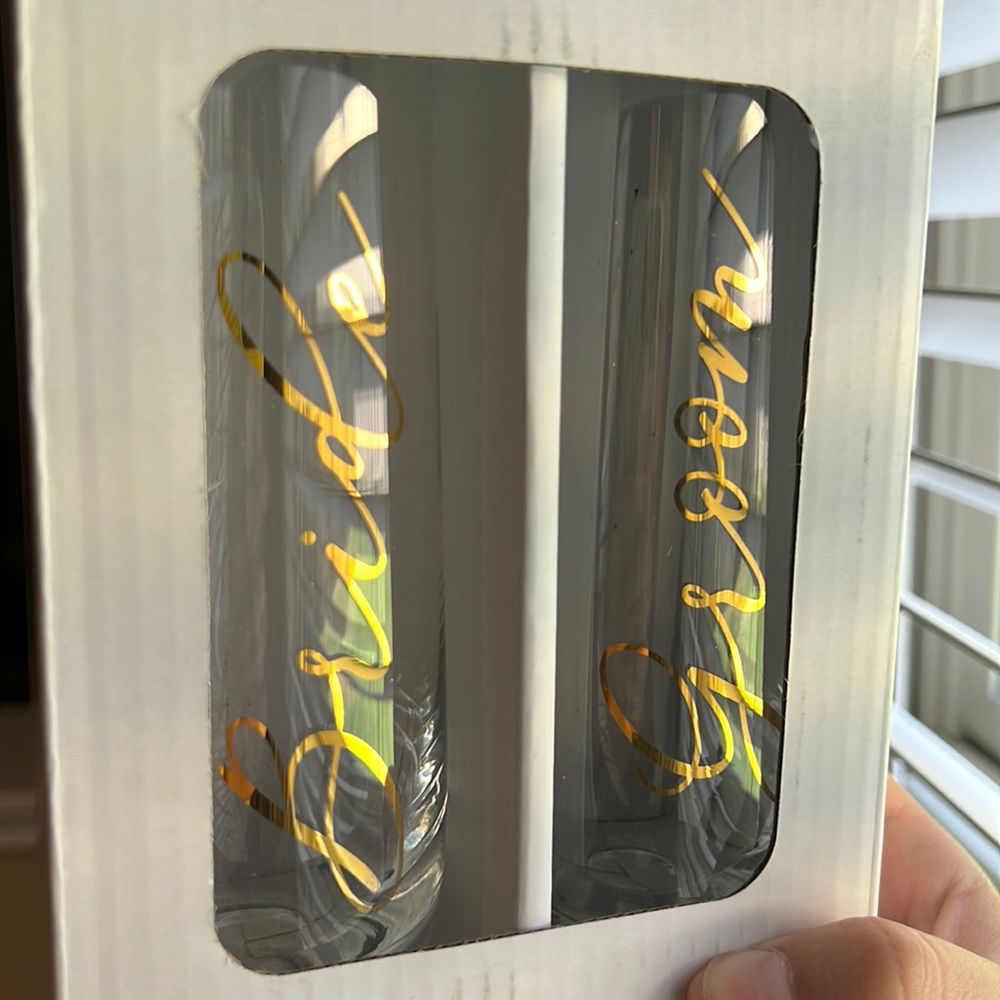Bride and groom champagne flutes